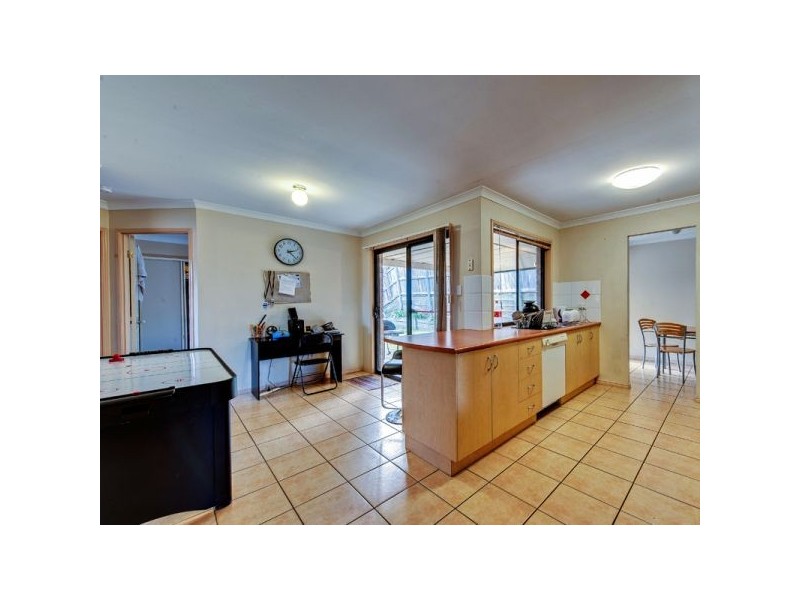 56 Berkshire Place, Springfield Lakes QLD 4300