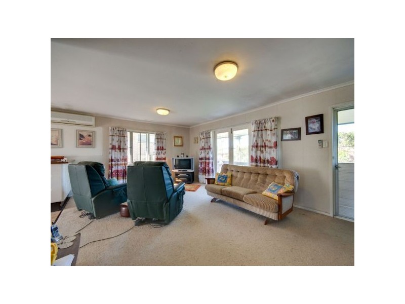 64 Illuta Ave, Ferny Hills QLD 4055