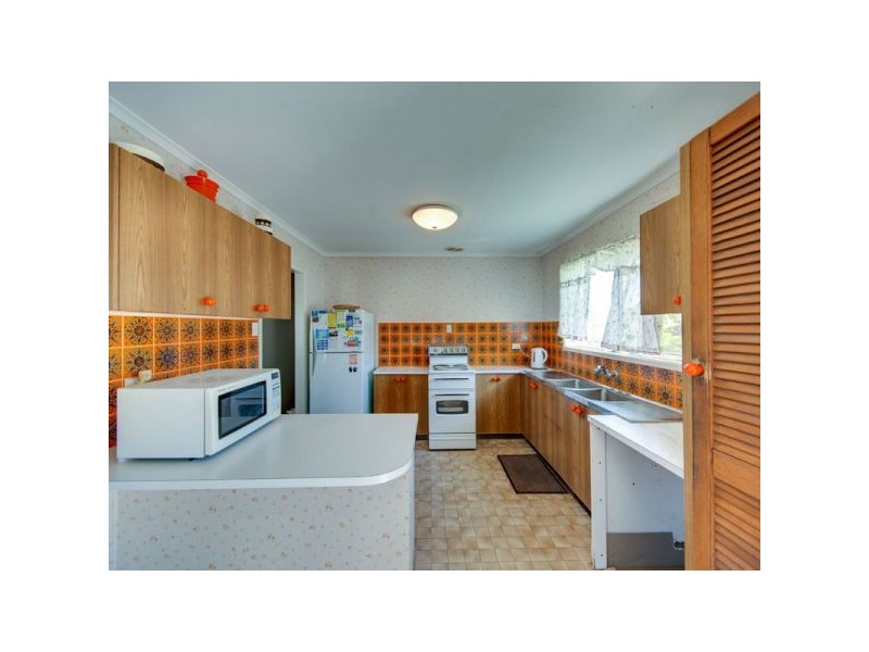 64 Illuta Ave, Ferny Hills QLD 4055