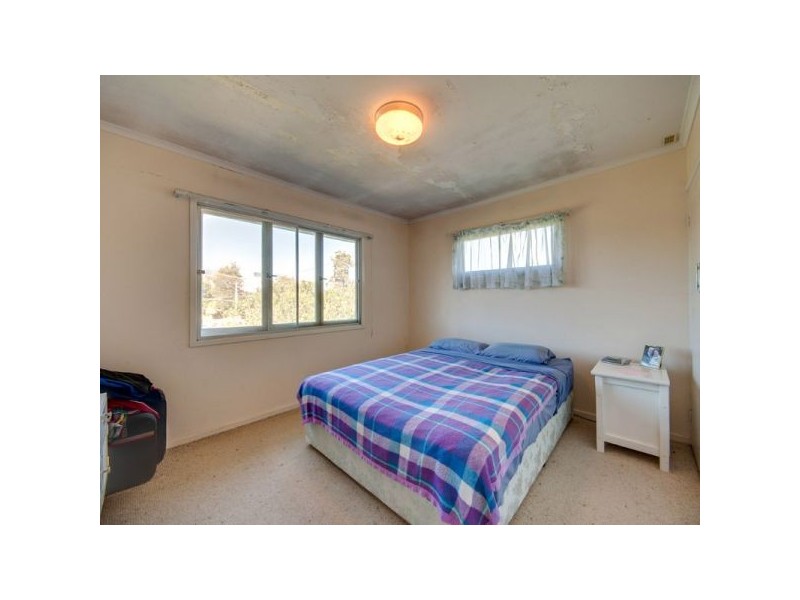 64 Illuta Ave, Ferny Hills QLD 4055