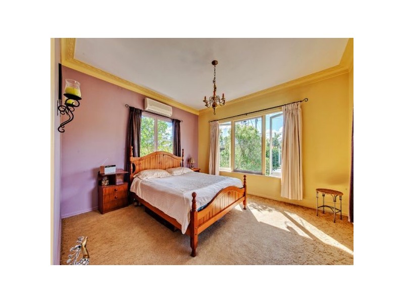 13 Katrina Crescent, Waterford West QLD 4133