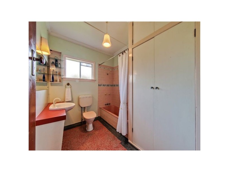 13 Katrina Crescent, Waterford West QLD 4133