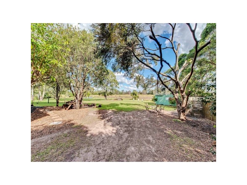 13 Katrina Crescent, Waterford West QLD 4133