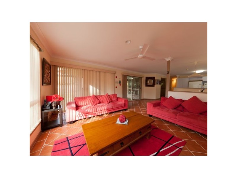 25 Listonia Drive, Albany Creek QLD 4035