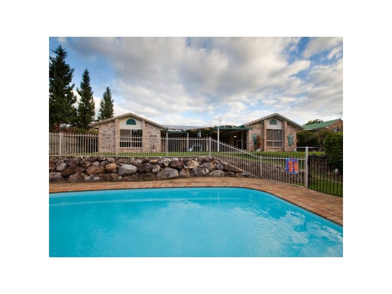 25 Listonia Drive, Albany Creek QLD 4035