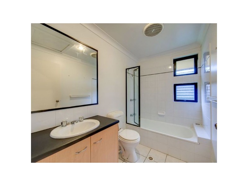 2/105 Hall Street, Alderley QLD 4051