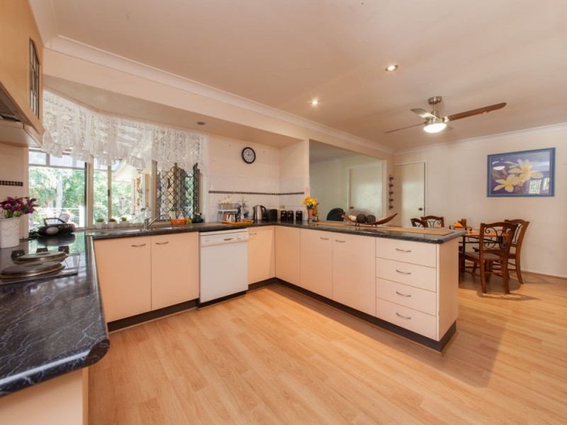 7 Aringa Cres, Karana Downs QLD 4306