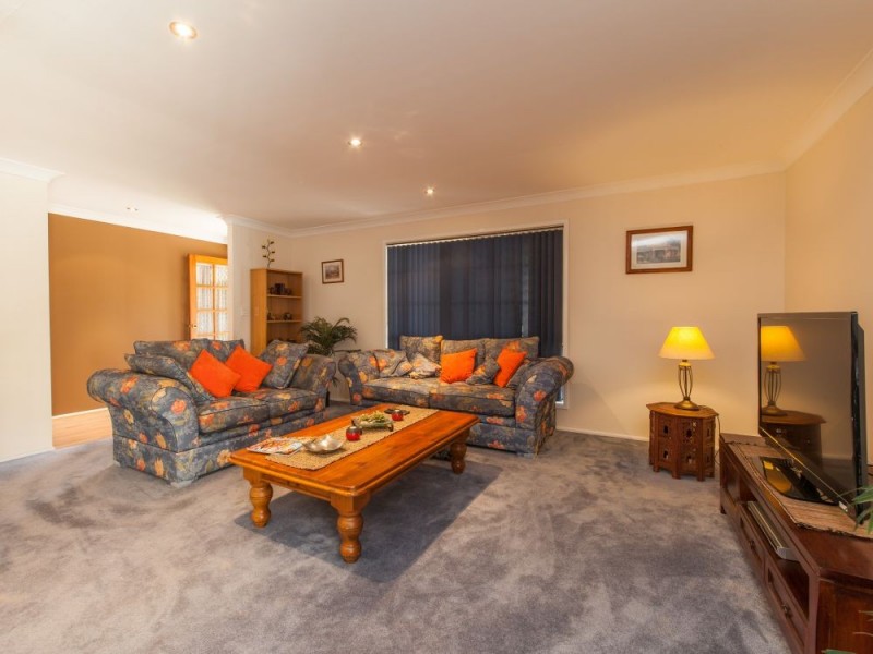 7 Aringa Cres, Karana Downs QLD 4306