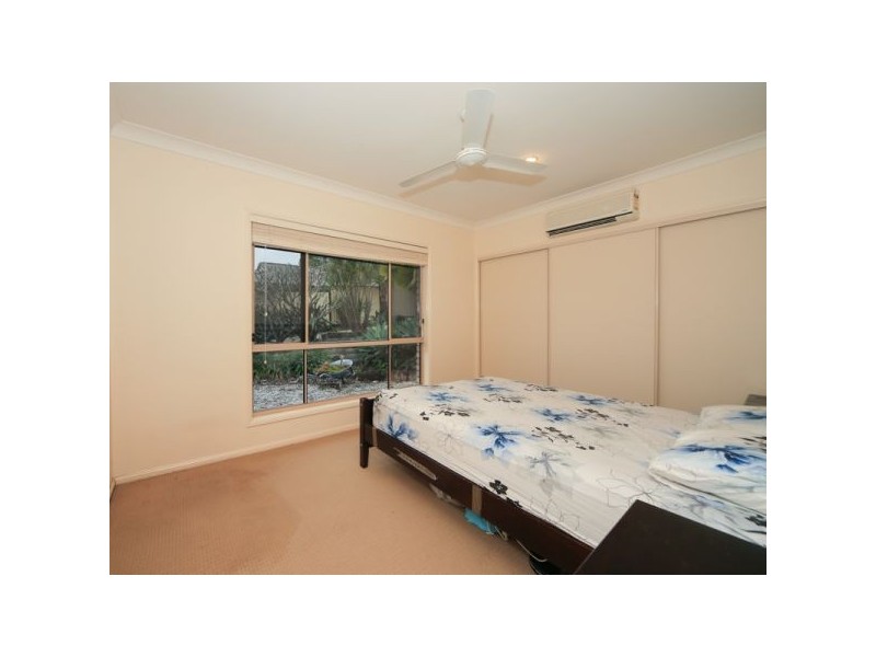 60 Dellwood Circuit, Molendinar QLD 4214