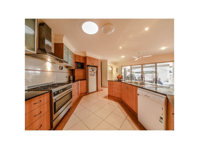 60 Dellwood Circuit, Molendinar QLD 4214