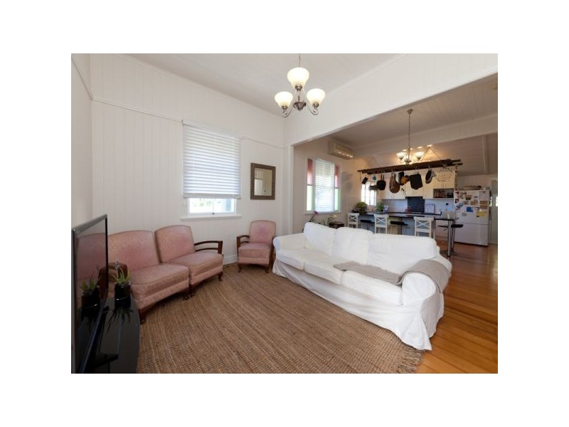 3 Guildford Street, Kelvin Grove QLD 4059