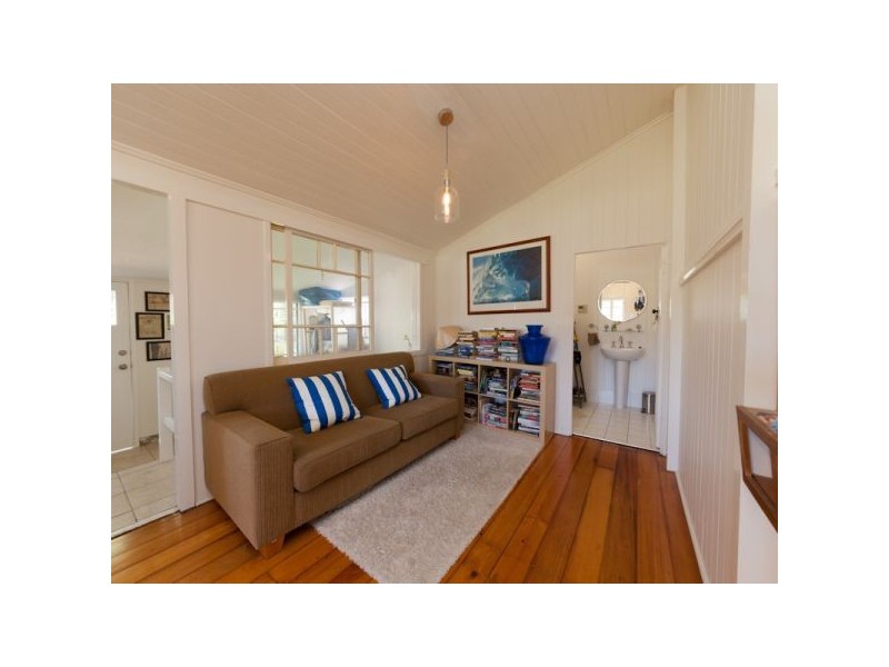 3 Guildford Street, Kelvin Grove QLD 4059