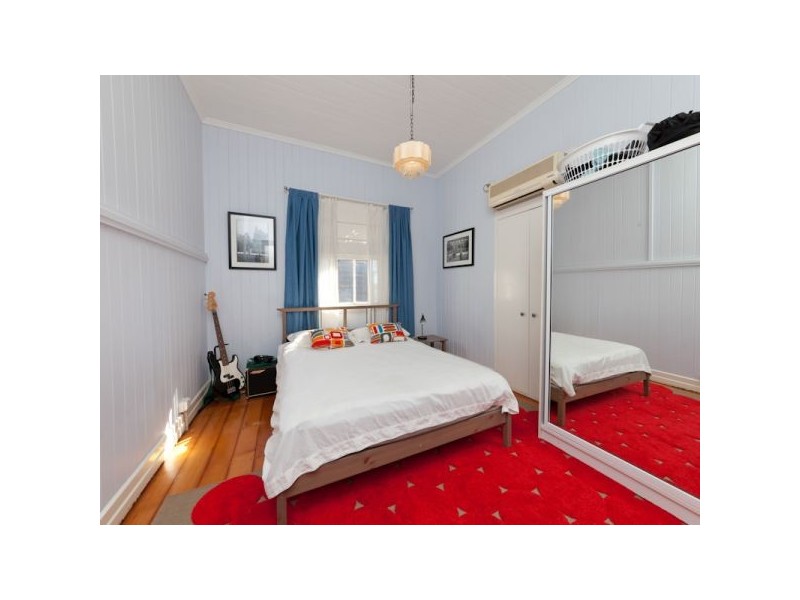 3 Guildford Street, Kelvin Grove QLD 4059