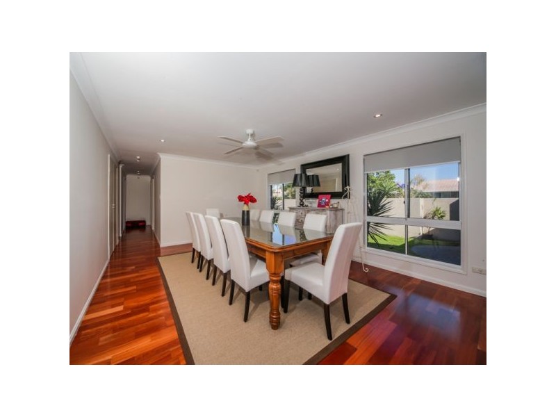 30 Whistler Drive, Burleigh Waters QLD 4220