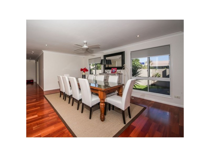 30 Whistler Drive, Burleigh Waters QLD 4220