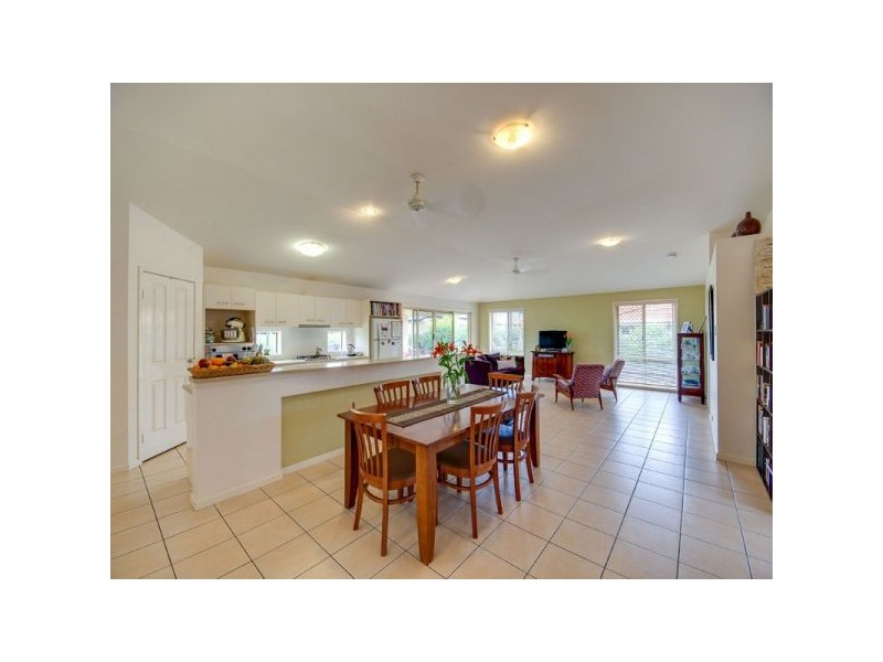 87 Cowie Road, Carseldine QLD 4034