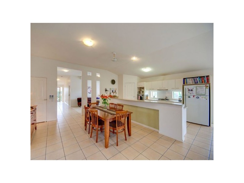 87 Cowie Road, Carseldine QLD 4034