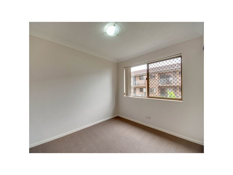 2/49 Victoria Terrace, Gordon Park QLD 4031
