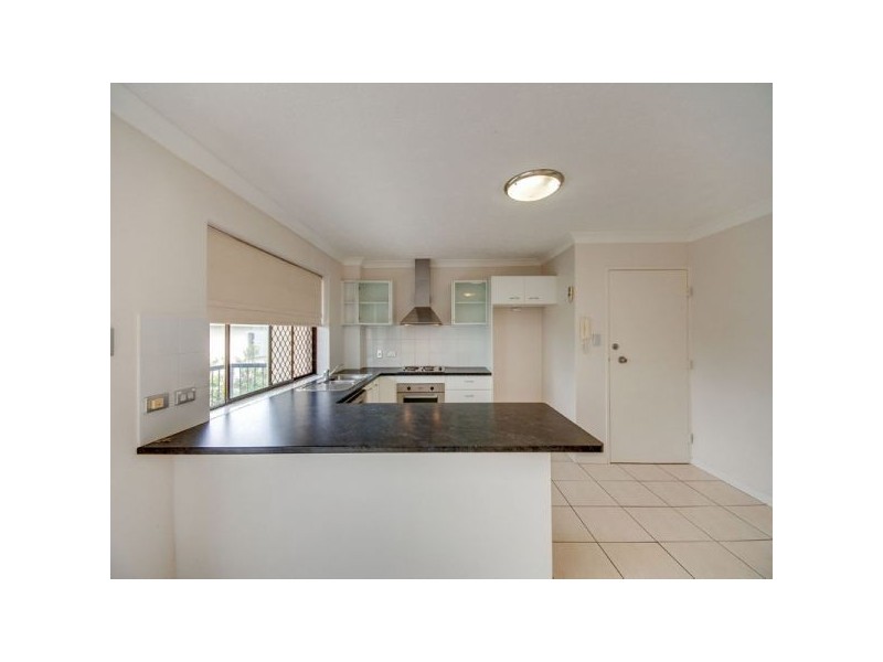 2/49 Victoria Terrace, Gordon Park QLD 4031