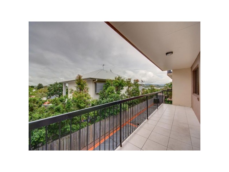 2/49 Victoria Terrace, Gordon Park QLD 4031