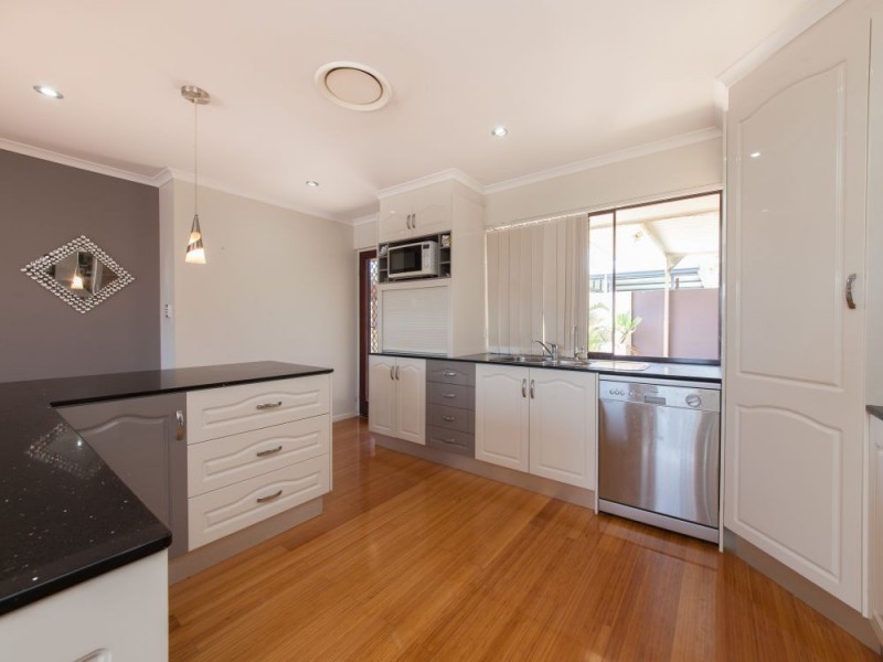 9 Abel Street, Springwood QLD 4127