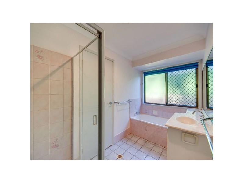 32 Rue Montaigne, Petrie QLD 4502