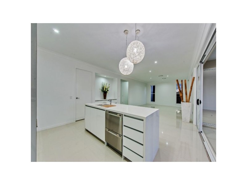 86 Skyview Avenue, Rochedale QLD 4123