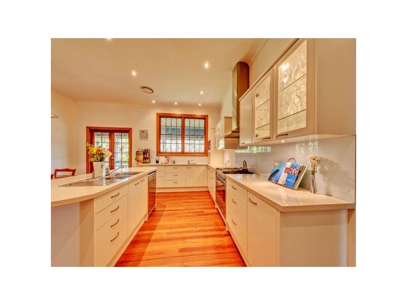 106 Hayes Avenue, Camira QLD 4300