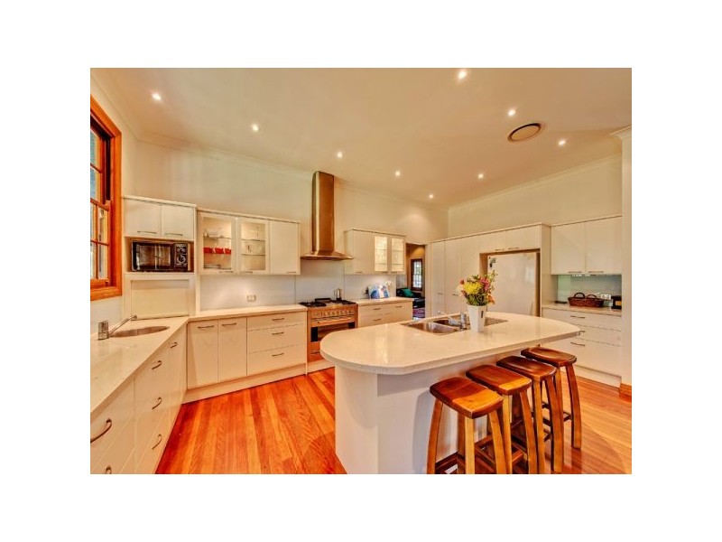 106 Hayes Avenue, Camira QLD 4300