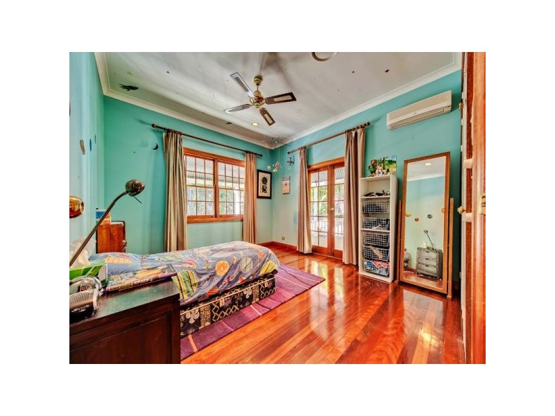 106 Hayes Avenue, Camira QLD 4300