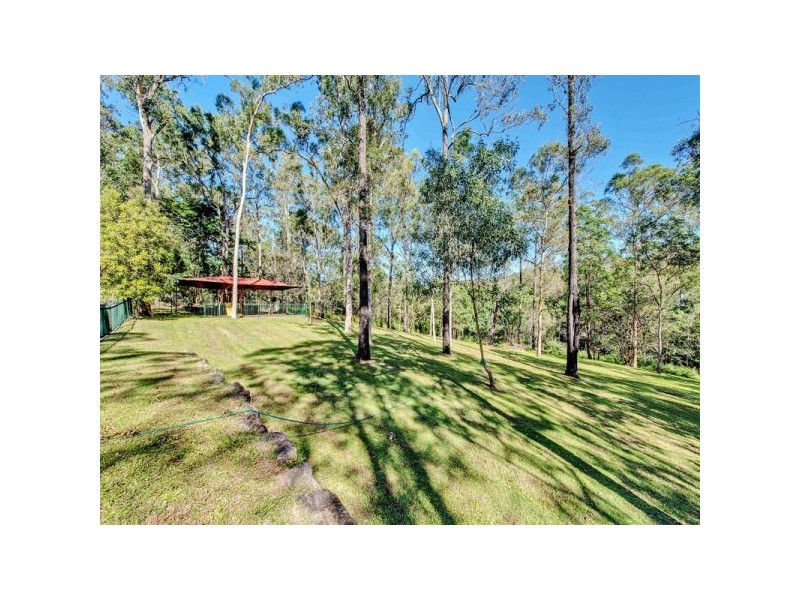 106 Hayes Avenue, Camira QLD 4300