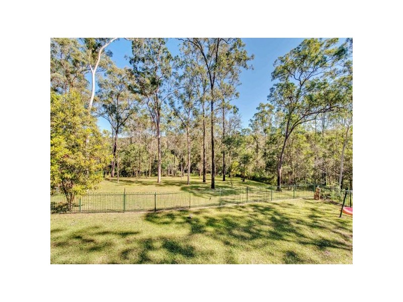 106 Hayes Avenue, Camira QLD 4300