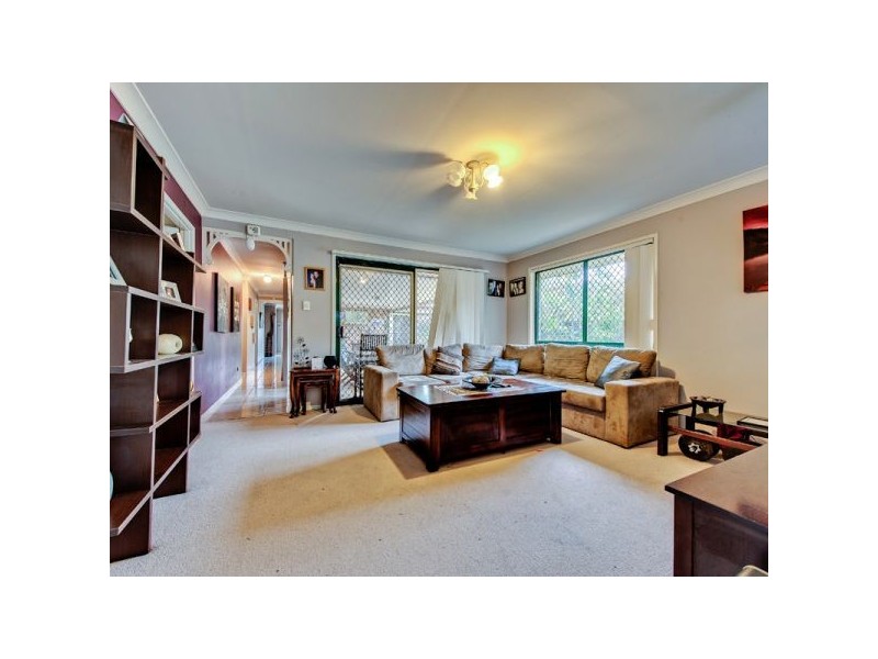 48 Flinders Crescent, Forest Lake QLD 4078