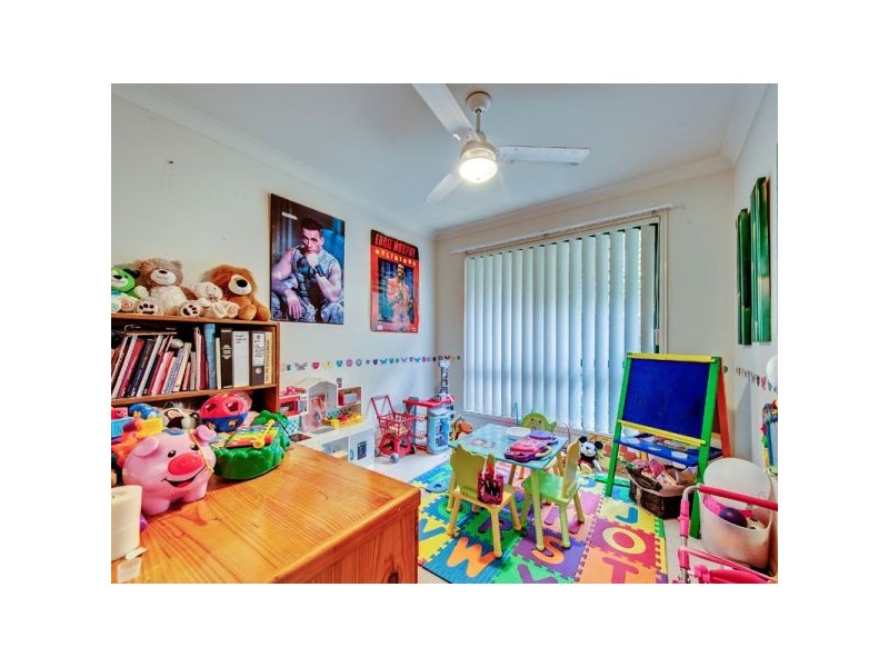 48 Flinders Crescent, Forest Lake QLD 4078