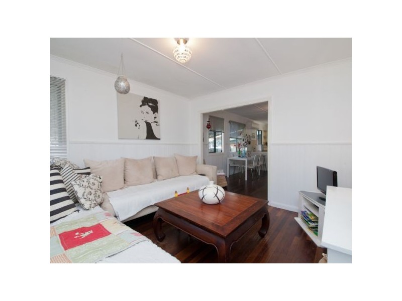 73 Grosvenor Terrace, Deception Bay QLD 4508