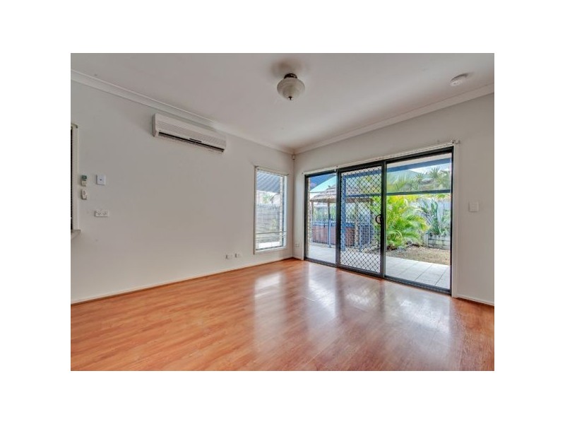 32 Eden Crescent, Springfield Lakes QLD 4300