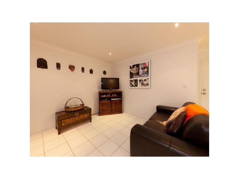 2/73 Derby Street, Coorparoo QLD 4151