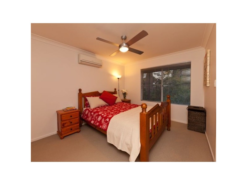 2/73 Derby Street, Coorparoo QLD 4151