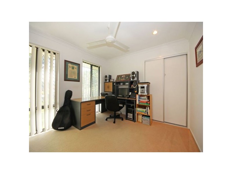 6 Hind Court, Bellmere QLD 4510