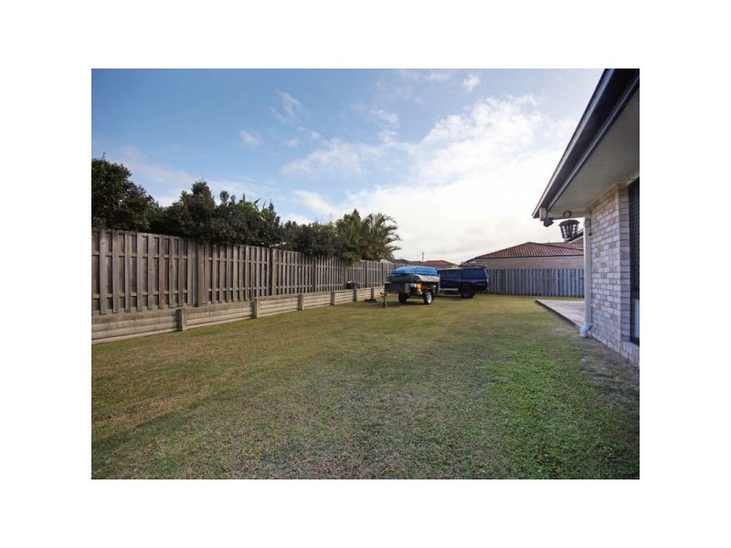 6 Hind Court, Bellmere QLD 4510