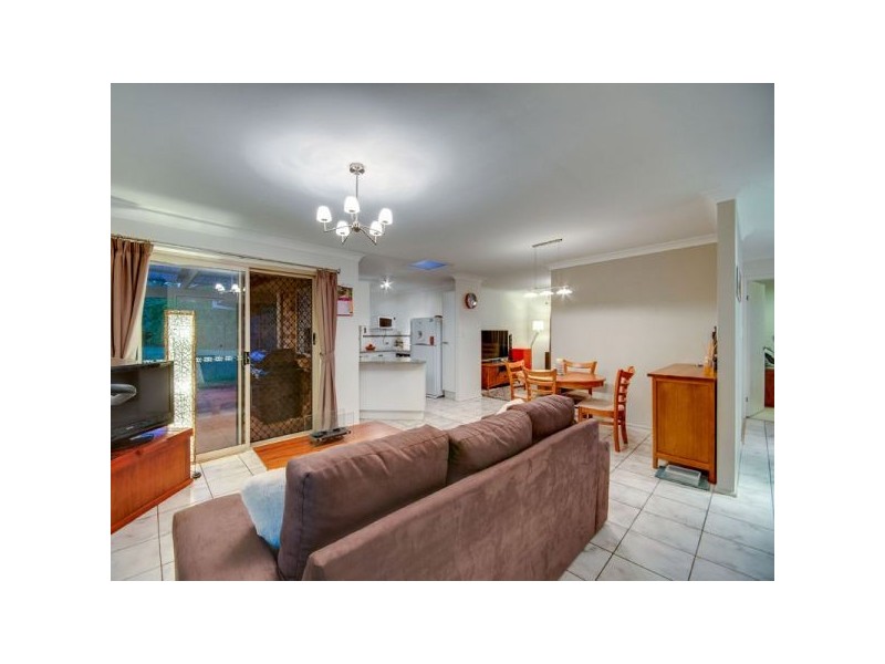 23 Frangipani Court, Kallangur QLD 4503