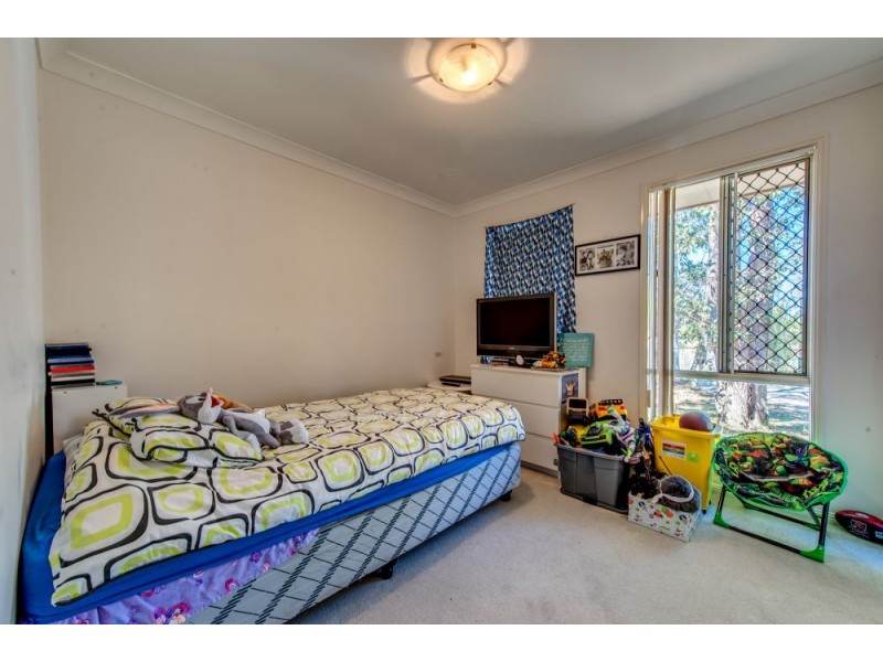 8 Elysian Crescent, Camira QLD 4300