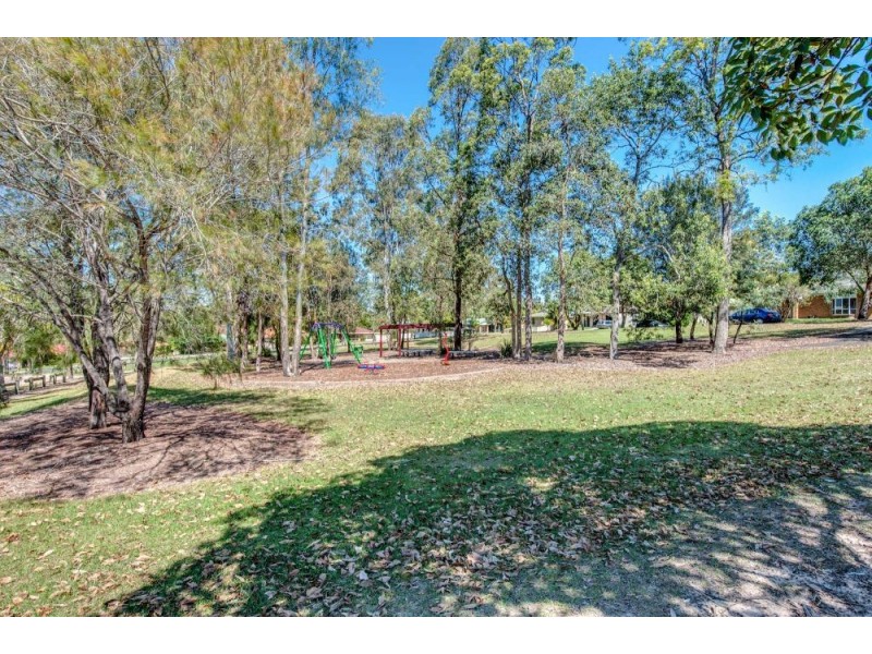 8 Elysian Crescent, Camira QLD 4300