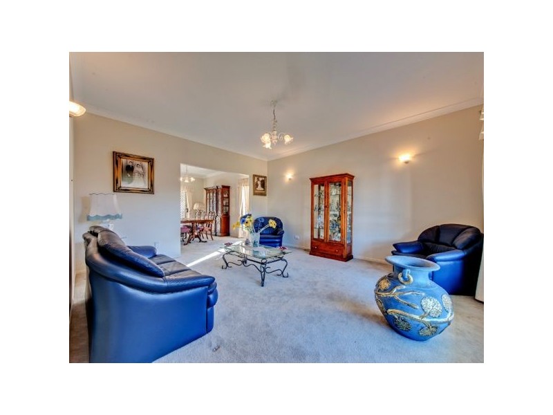 11 Rakumba Close, Eight Mile Plains QLD 4113