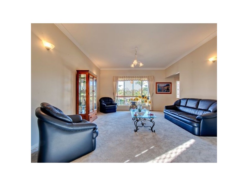 11 Rakumba Close, Eight Mile Plains QLD 4113