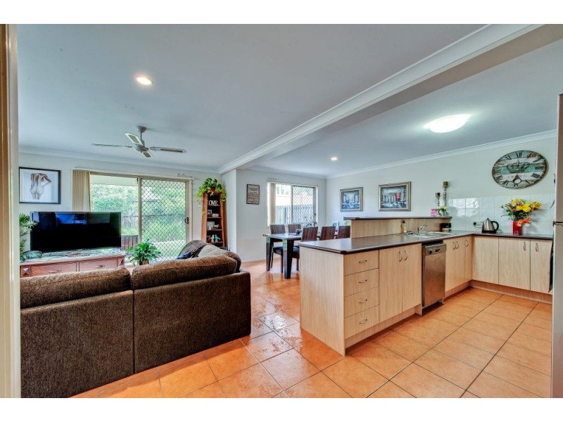 28/13 Springfield College Drive, Springfield QLD 4300