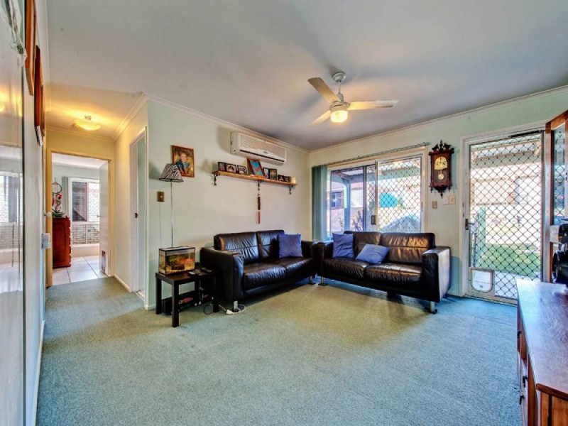 8 French Street, Eagleby QLD 4207