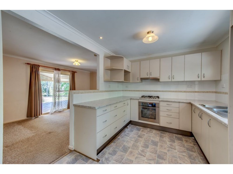7 Cronin Court, Chuwar QLD 4306