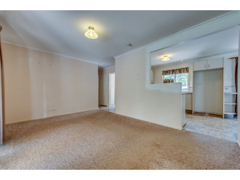 7 Cronin Court, Chuwar QLD 4306