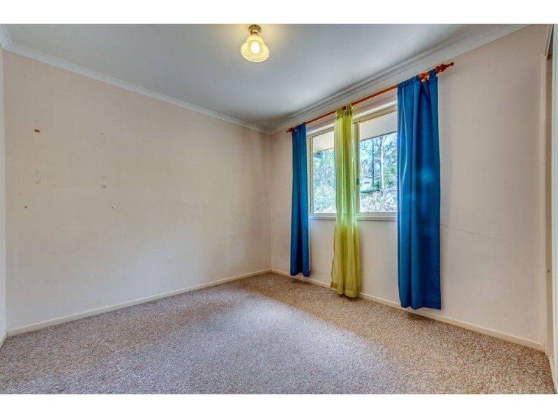 7 Cronin Court, Chuwar QLD 4306